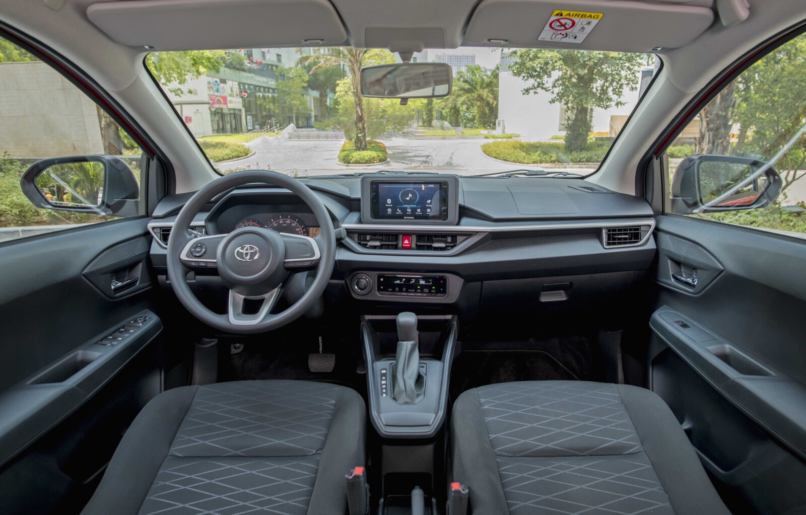 Toyota Wigo hoàn toàn mới chính thức ra mắt tại Việt Nam